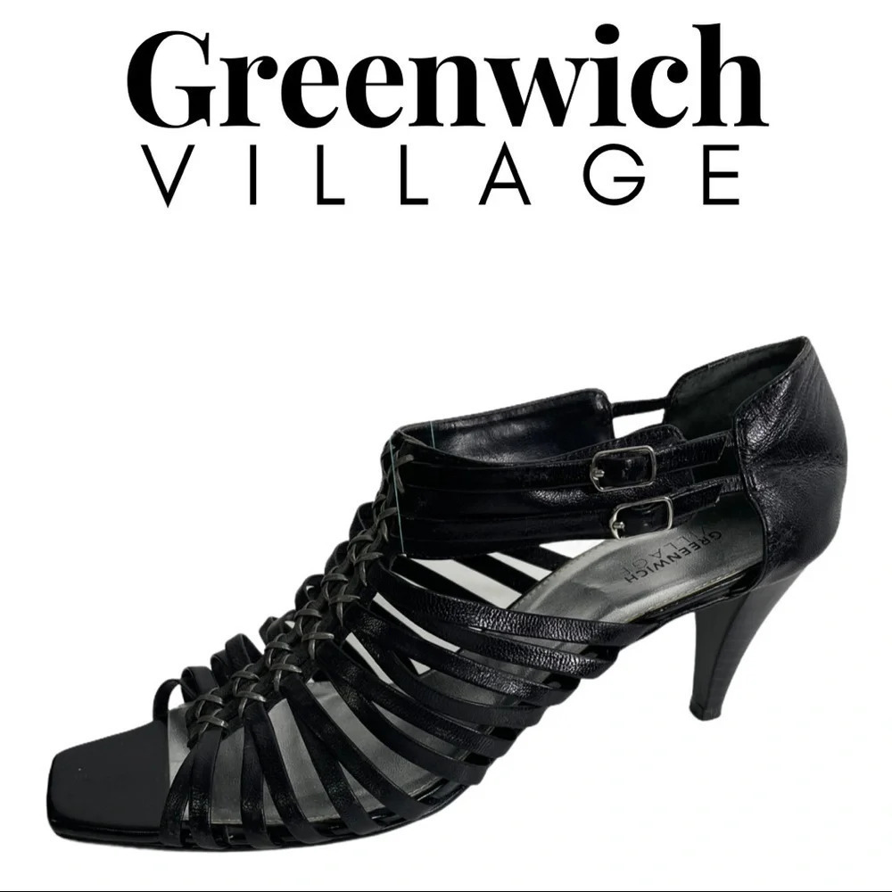 🛍️3/$40 Greenwich Village Strappy Sandal Black Sandal Size 11